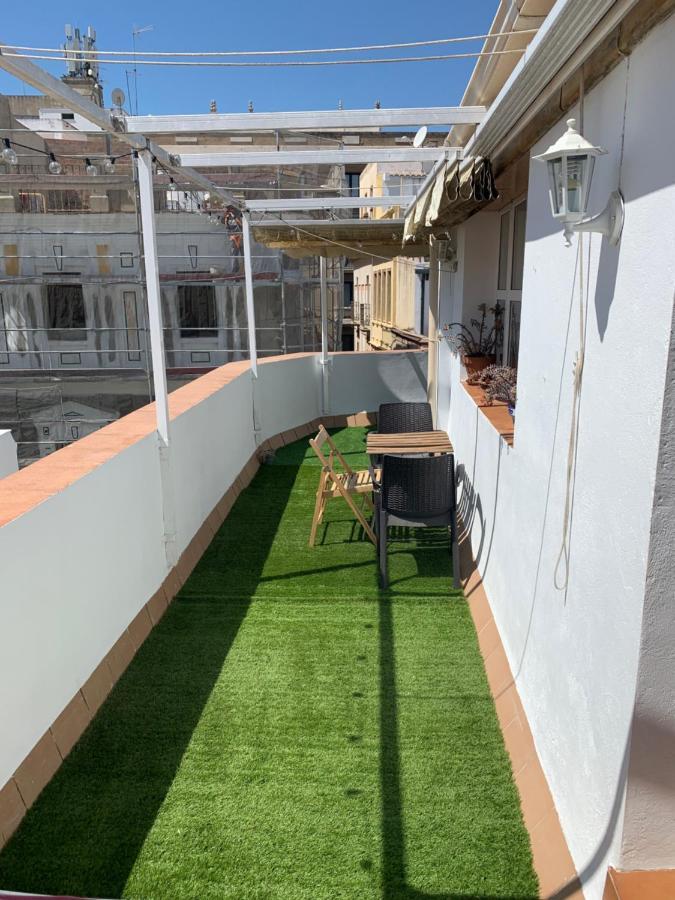 Apartamento Stunning Attic With Private Terrace And Parking Optional Sevilla Exterior foto